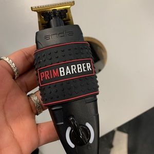 Andis trimmer with charger stand